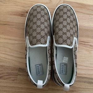 MEN'S GUCCI TENNIS 1977 SLIP-ON SNEAKER